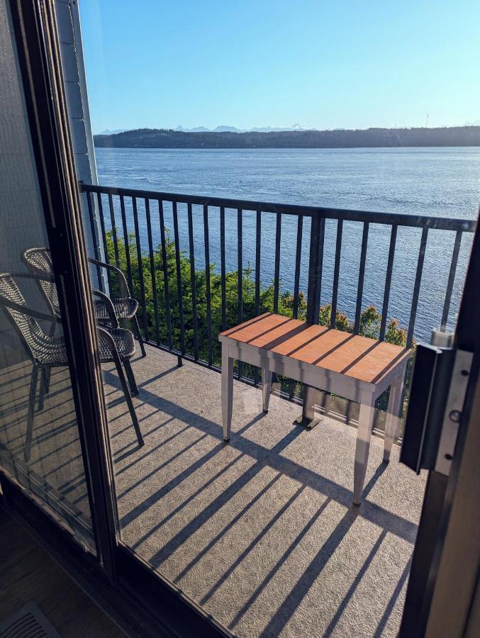 Above Tide Motel Campbell River Exteriör bild
