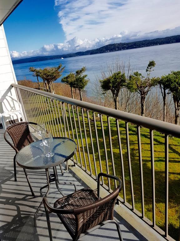 Above Tide Motel Campbell River Exteriör bild