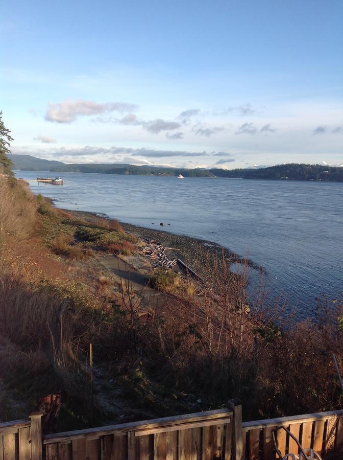 Above Tide Motel Campbell River Exteriör bild